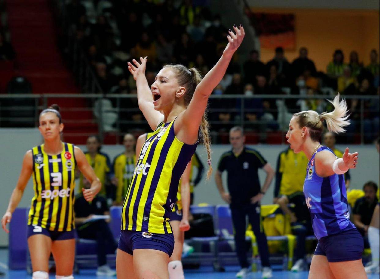 费内巴切壕置’四大副攻’，真能撼动瓦基弗银行王座？